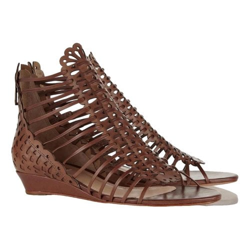 Pre-owned Schutz Leather Sandal In Brown