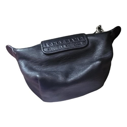 Pre-owned Longchamp Leather Purse In Black