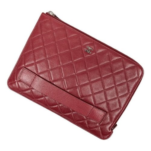 Pre-owned Chanel Timeless/classique Leather Clutch Bag In Red