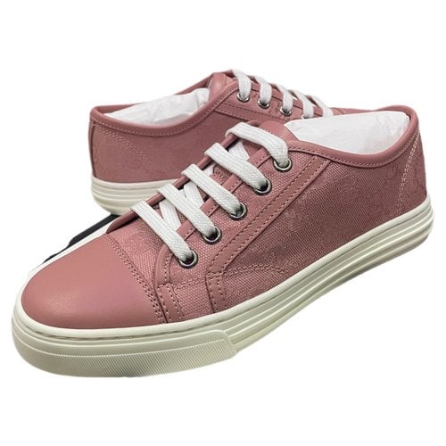 Pre-owned Gucci Velvet Trainers In Pink