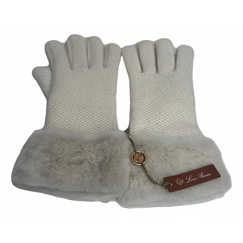 Pre-owned Loro Piana Gloves In White
