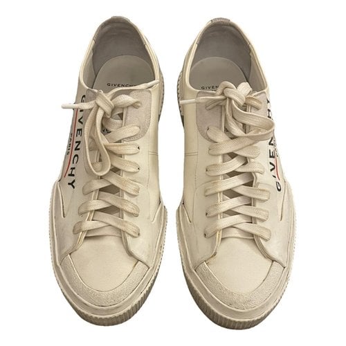 Pre-owned Givenchy Low Trainers In White