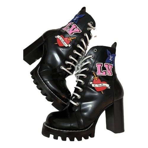 Pre-owned Louis Vuitton Patent Leather Boots In Black