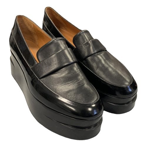 Pre-owned Robert Clergerie Leather Flats In Black