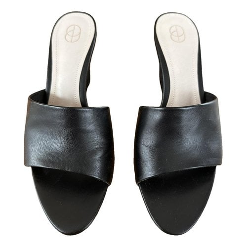 Pre-owned Porte & Paire Leather Mules & Clogs In Black