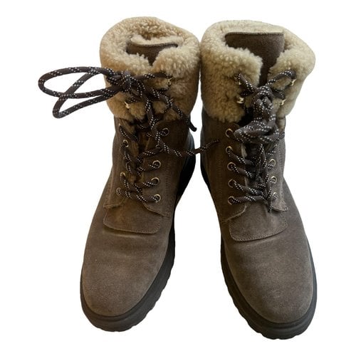 Pre-owned Moncler Leather Snow Boots In Beige