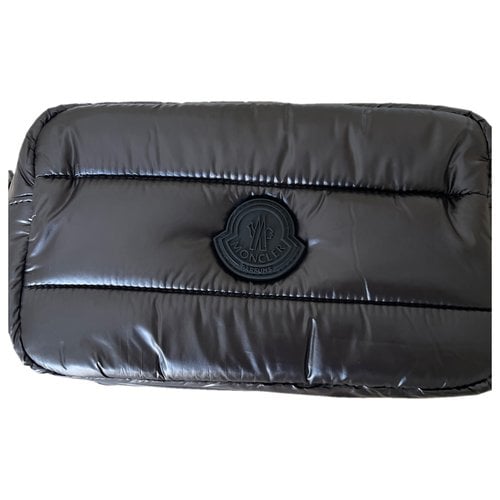 Pre-owned Moncler Cloth Clutch Bag In Black