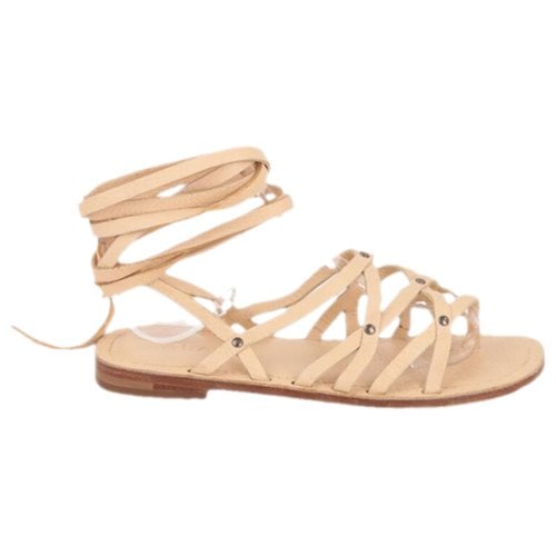 Pre-owned Alaïa Leather Sandals In Beige