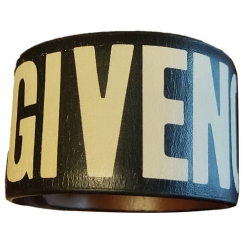 Pre-owned Givenchy Leather Bracelet In Black