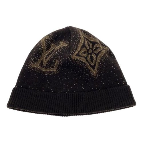 Pre-owned Louis Vuitton Cashmere Beanie In Brown