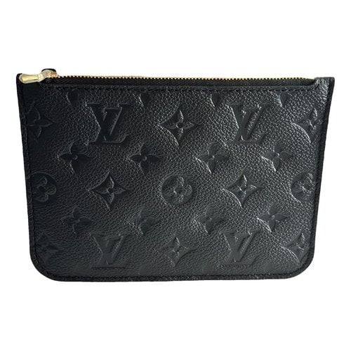 Pre-owned Louis Vuitton Leather Clutch Bag In Black