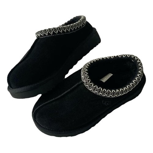Pre-owned Ugg Leather Mules & Clogs In Black