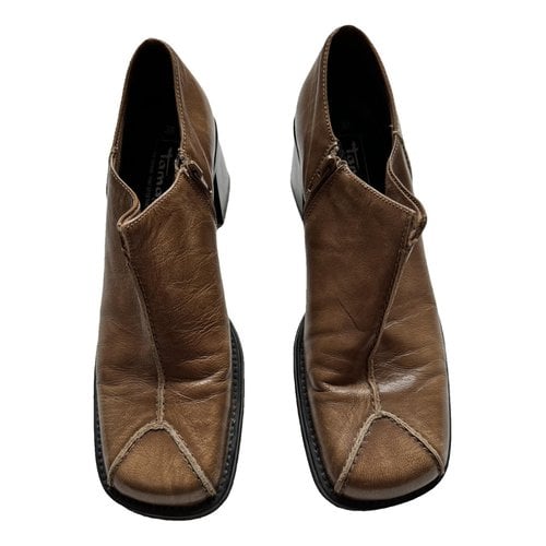 Pre-owned Tamaris Leather Heels In Brown