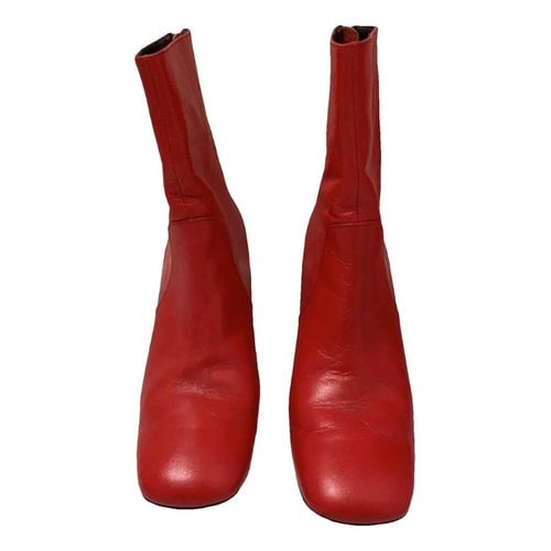 Pre-owned Dorateymur Leather Biker Boots In Red
