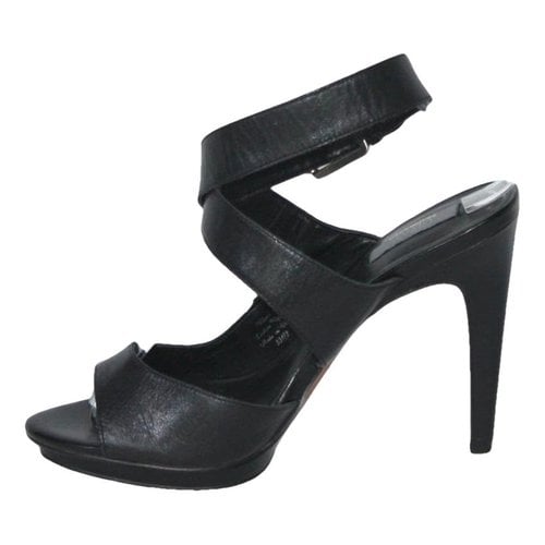 Pre-owned Gray Matters Leather Heels In Black