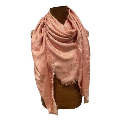 Pre-owned Louis Vuitton Chã¢le Monogram Wool Stole In Pink