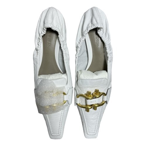 Pre-owned Bottega Veneta Madame Leather Heels In White