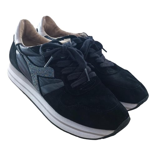 Pre-owned Diadora Leather Trainers In Black