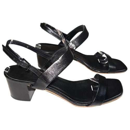 Pre-owned Everlane Leather Sandal In Black
