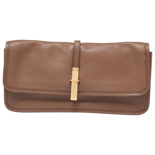 Pre-owned Marc By Marc Jacobs Leather Clutch Bag In Beige