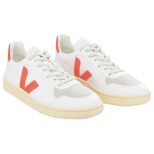 Pre-owned Veja V-10 Leather Trainers In Other