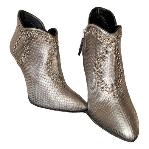 Pre-owned Alaïa Leather Heels In Metallic