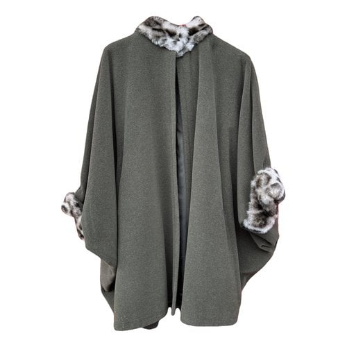 Pre-owned Les Copains Wool Cape In Green