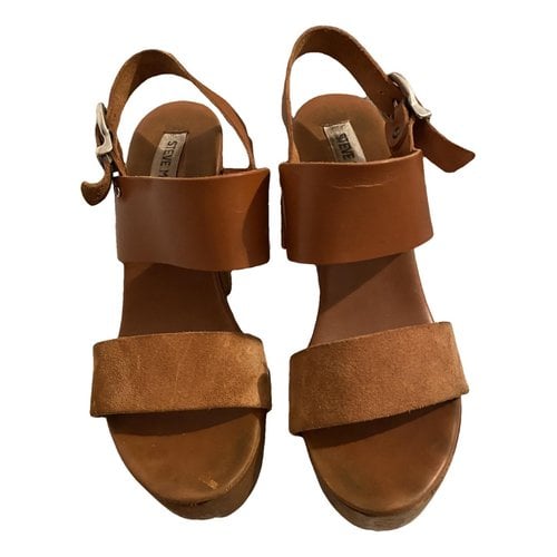 Pre-owned Steve Madden Leather Mules & Clogs In Brown