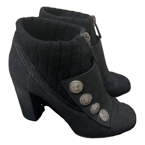 Pre-owned Chanel Leather Ankle Boots In Black