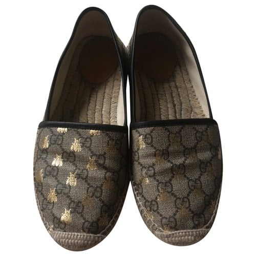 Pre-owned Gucci Lilibeth Vinyl Espadrilles In Gold