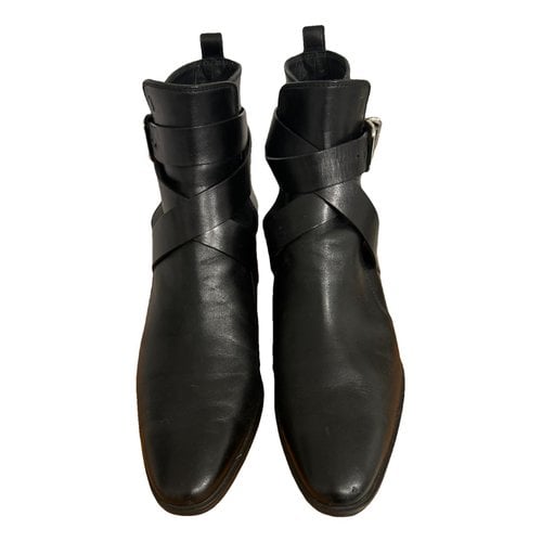 Pre-owned Tod's Leather Buckled Boots In Black