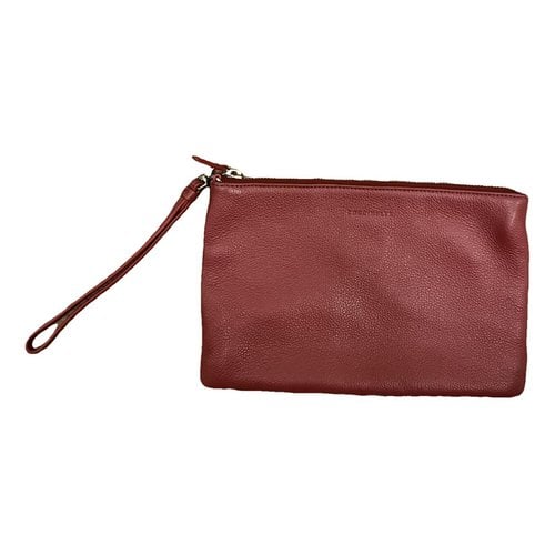 Pre-owned Coccinelle Leather Clutch Bag In Burgundy