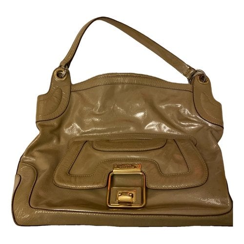 Pre-owned Anya Hindmarch Patent Leather Handbag In Beige