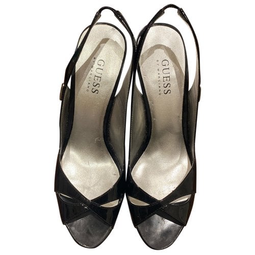 Pre-owned Guess Patent Leather Sandals In Black