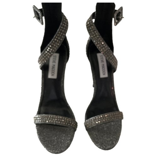 Pre-owned Steve Madden Sandals In Silver