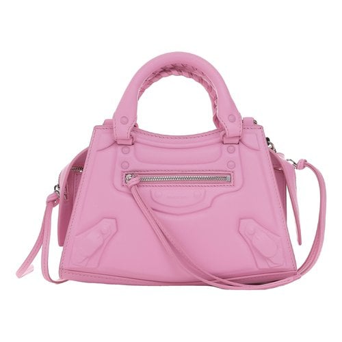 Pre-owned Balenciaga Neo Classic Leather Crossbody Bag In Pink