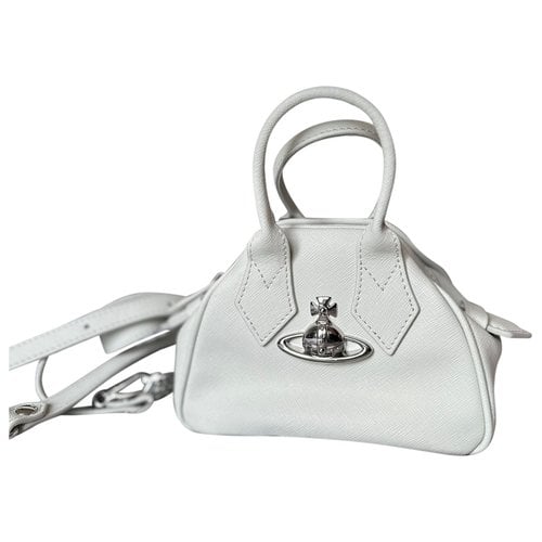 Pre-owned Vivienne Westwood Vegan Leather Crossbody Bag In White