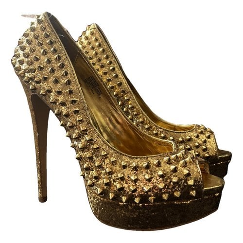 Pre-owned Steve Madden Leather Heels In Gold