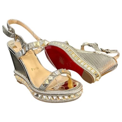 Pre-owned Christian Louboutin Mules & Clogs In Gold