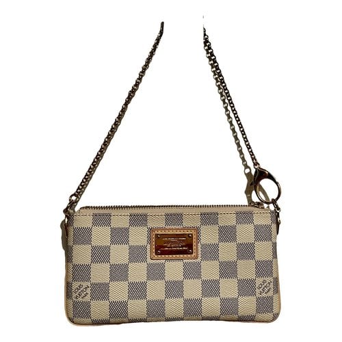 Pre-owned Louis Vuitton Cloth Clutch Bag In White
