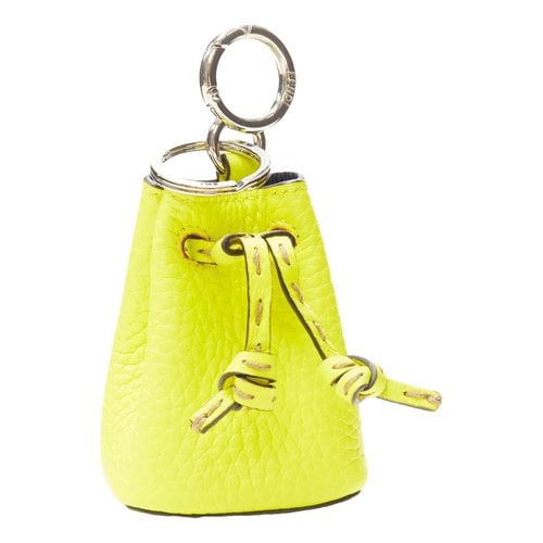 Pre-owned Fendi Leather Purse In Yellow
