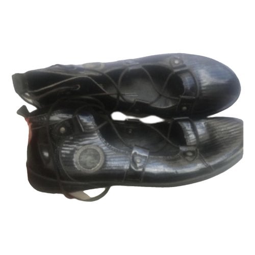 Pre-owned Pataugas Patent Leather Ballet Flats In Black