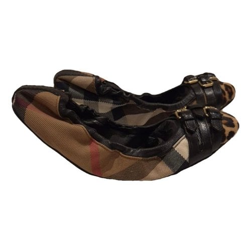 Pre-owned Burberry Cloth Ballet Flats In Brown