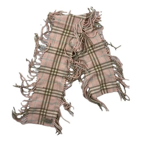 Pre-owned Burberry Wool Cheche In Pink