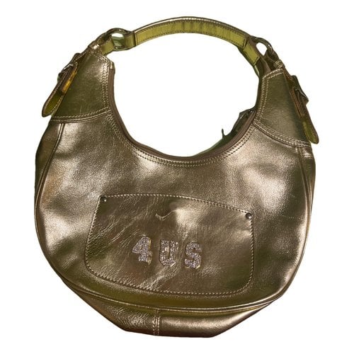 Pre-owned Cesare Paciotti Leather Handbag In Gold