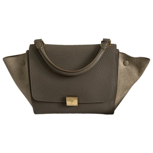 Pre-owned Celine Trapèze Leather Handbag In Beige