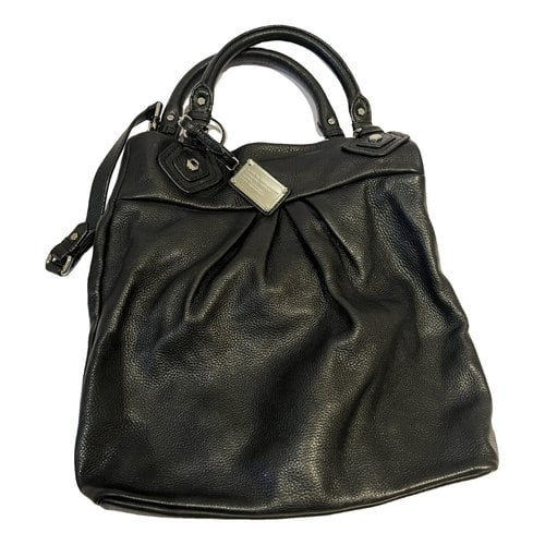 Pre-owned Marc By Marc Jacobs Too Hot To Handle Leather Tote In Black