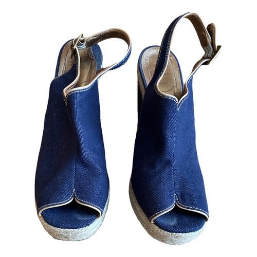 Pre-owned Roger Vivier Cloth Sandals In Blue