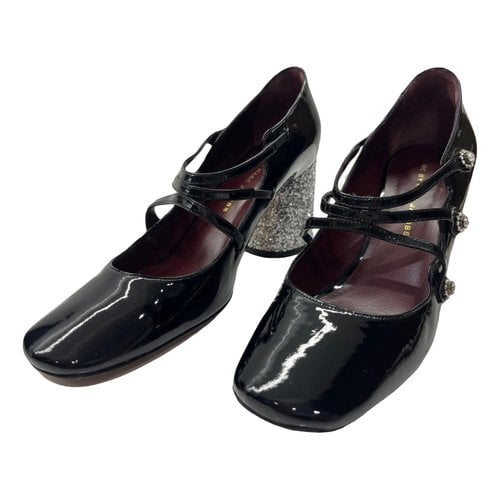 Pre-owned Marc By Marc Jacobs Patent Leather Heels In Black