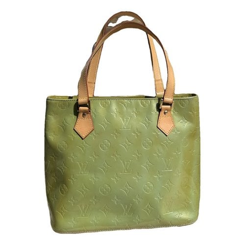 Pre-owned Louis Vuitton Houston Patent Leather Handbag In Green